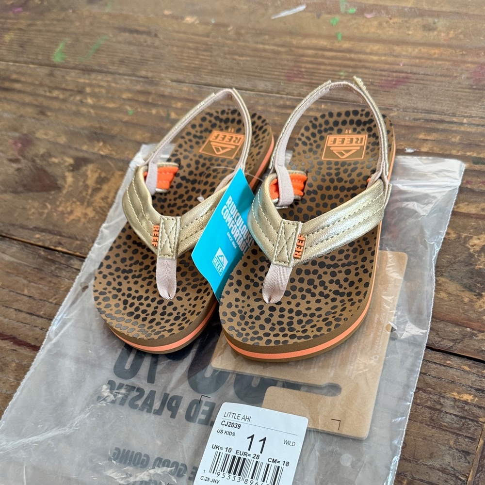 Reef Kids Sandals in Gold and Orange